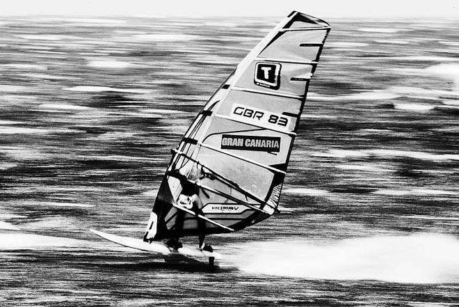 Ross Wiillams steps on the gas - 2009 Gran Canaria PWA Grand Slam - Day 4 <br />
 ©  John Carter / PWA http://www.pwaworldtour.com